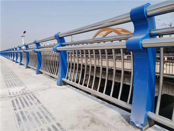 哈尔滨304不锈钢复合管护栏的生产工艺揭秘